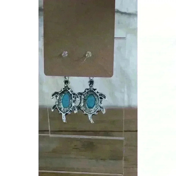 Silver Tone Turquois Turtle Earrings - Picture 3 of 4
